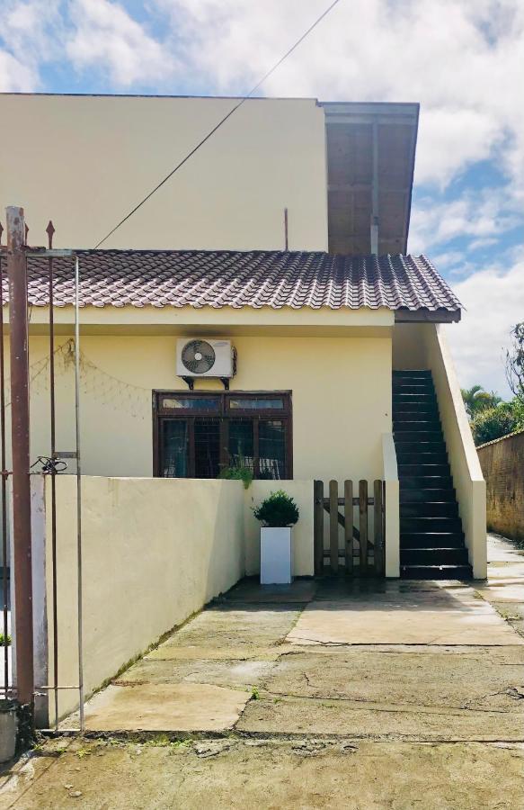 Kitnet Em Imbituba - Fabi Apartment Luaran gambar